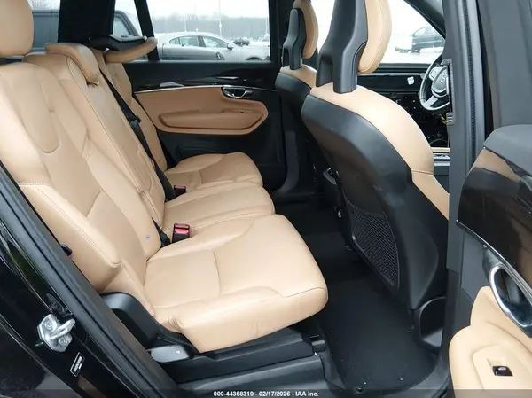 YV4A22PK7H1176080 2017 VOLVO XC90 - Image 8