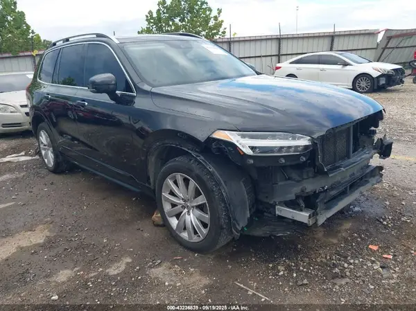 YV4A22PK7H1180470 2017 VOLVO XC90 - Image 1