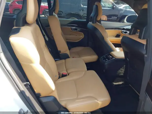 YV4A22PK7H1181957 2017 VOLVO XC90 - Image 8