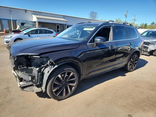 YV4A22PK7J1197873 2018 VOLVO XC90 - Image 1