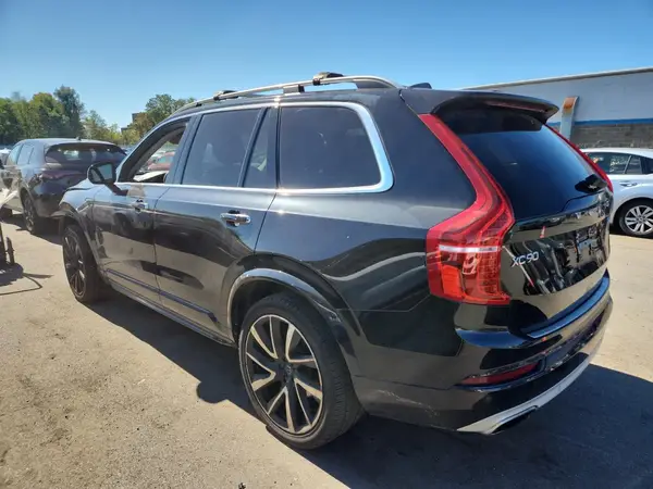YV4A22PK7J1197873 2018 VOLVO XC90 - Image 2