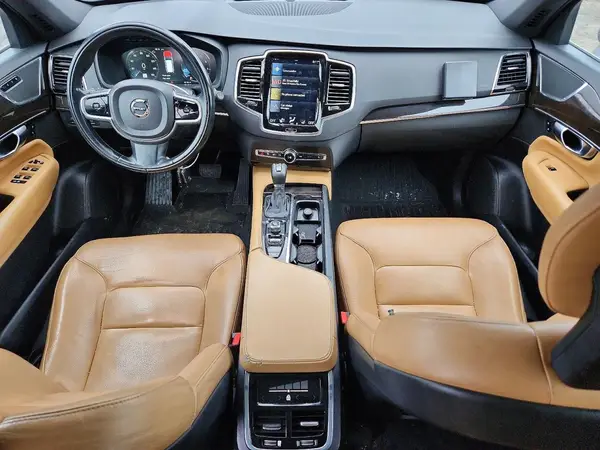 YV4A22PK7J1197890 2018 VOLVO XC90 - Image 8
