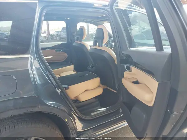 YV4A22PK7J1200822 2018 VOLVO XC90 - Image 8