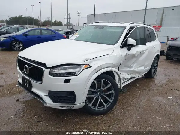 YV4A22PK7J1201579 2018 VOLVO XC90 - Image 2