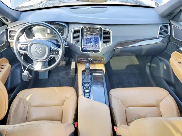 YV4A22PK7J1209567 2018 VOLVO XC90 - Image 8