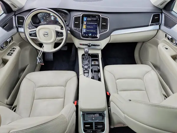 YV4A22PK7J1217653 2018 VOLVO XC90 - Image 8