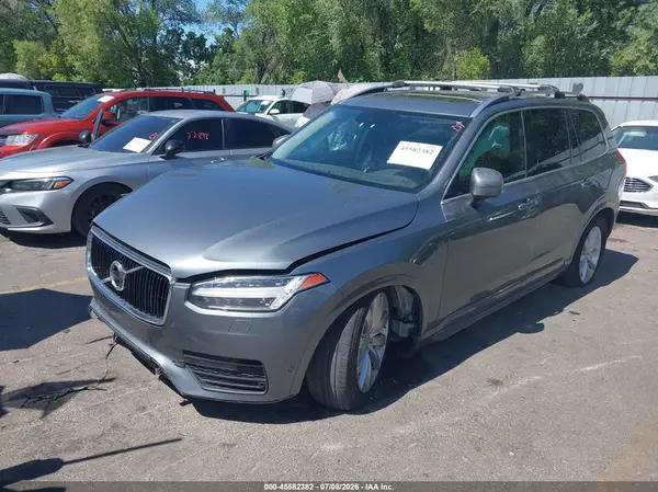 YV4A22PK7J1337775 2018 VOLVO XC90 - Image 2
