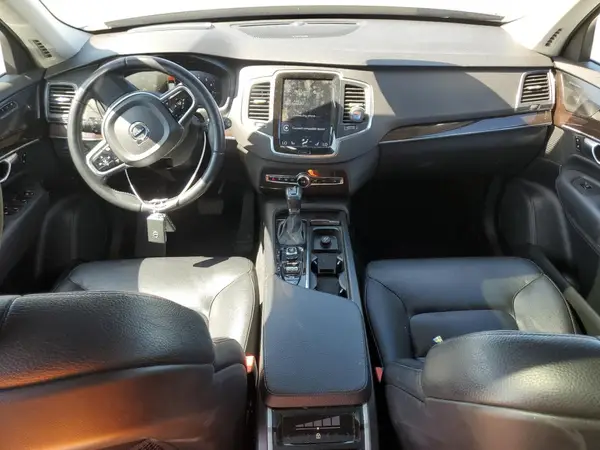 YV4A22PK7K1425842 2019 VOLVO XC90 - Image 8