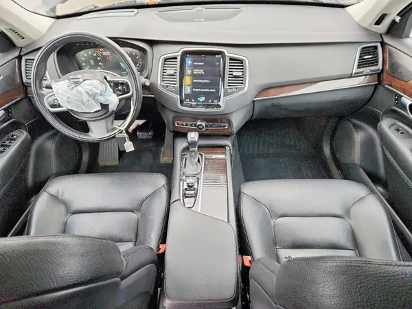 YV4A22PK7K1489833 2019 VOLVO XC90 - Image 8