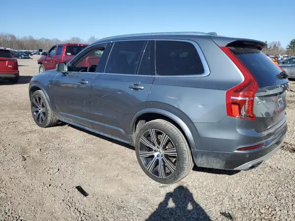 YV4A22PK7L1533041 2020 VOLVO XC90 - Image 2