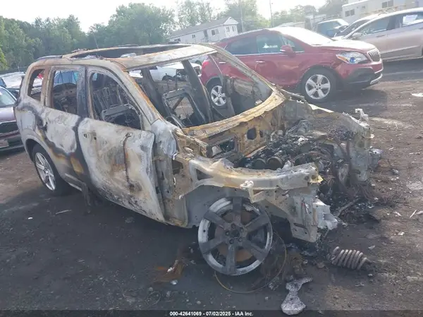 YV4A22PK7L1569389 2020 VOLVO XC90 - Image 1