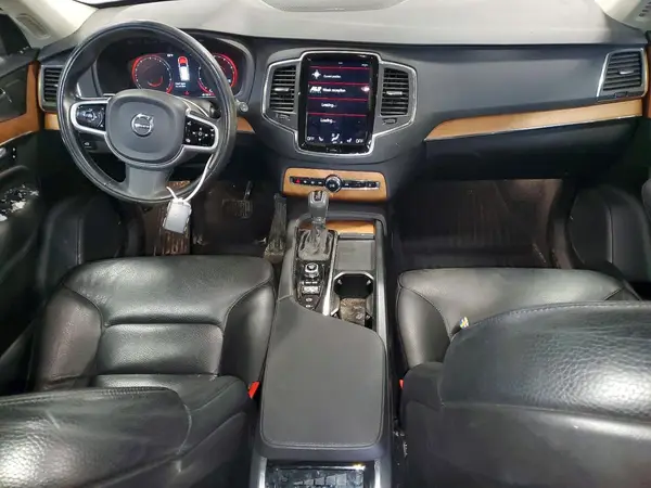 YV4A22PK7M1679327 2021 VOLVO XC90 - Image 8