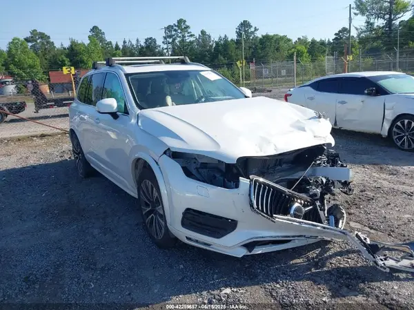 YV4A22PK7M1687802 2021 VOLVO XC90 - Image 1