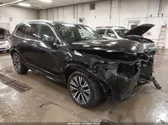 YV4A22PK7N1808541 2022 VOLVO XC90