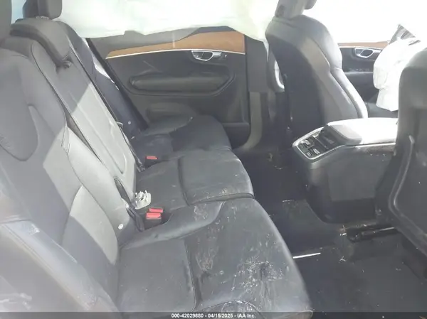 YV4A22PK7N1845461 2022 VOLVO XC90 - Image 8