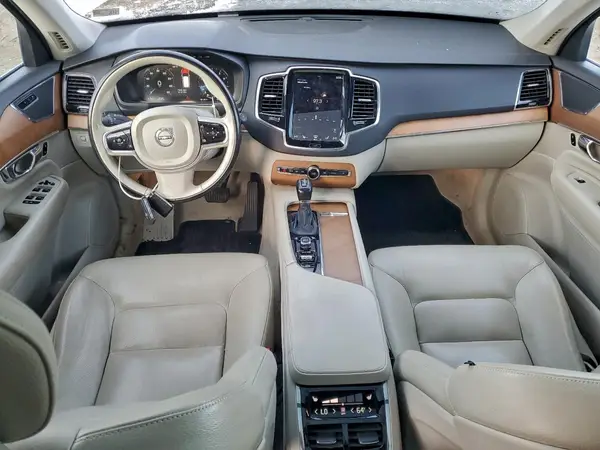 YV4A22PK8G1013226 2016 VOLVO XC90 - Image 8