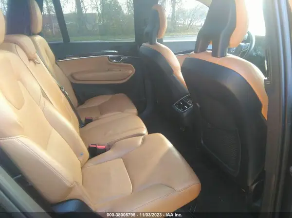YV4A22PK8G1023447 2016 VOLVO XC90 - Image 8