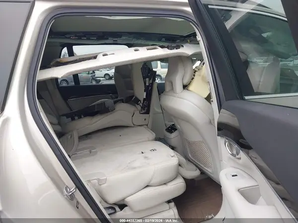 YV4A22PK8G1023559 2016 VOLVO XC90 - Image 8