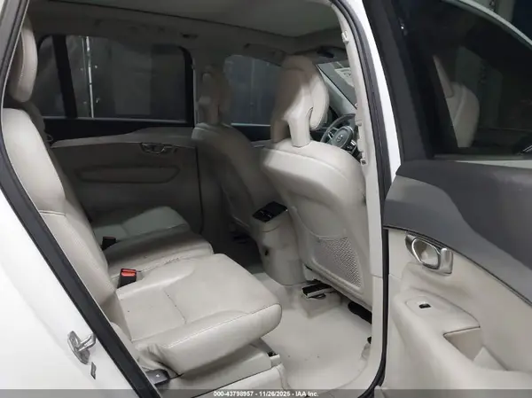 YV4A22PK8G1035257 2016 VOLVO XC90 - Image 8