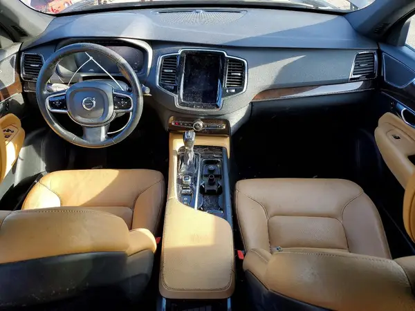 YV4A22PK8G1035310 2016 VOLVO XC90 - Image 8