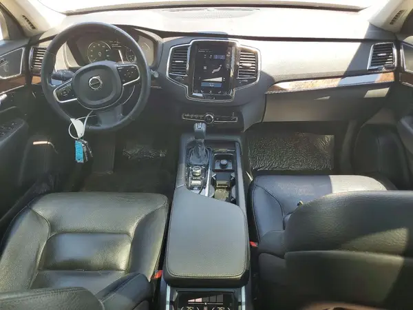 YV4A22PK8G1040832 2016 VOLVO XC90 - Image 8
