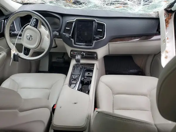 YV4A22PK8G1044668 2016 VOLVO XC90 - Image 8