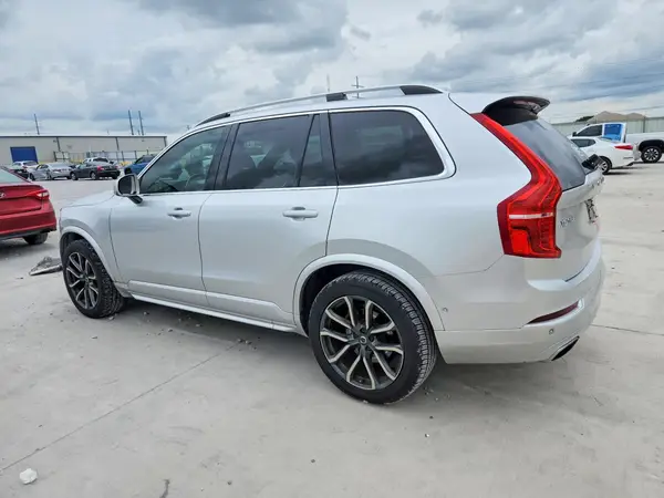 YV4A22PK8G1067898 2016 VOLVO XC90 - Image 2