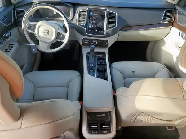 YV4A22PK8G1071675 2016 VOLVO XC90 - Image 8