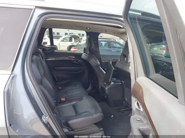 YV4A22PK8G1074172 2016 VOLVO XC90 - Image 8