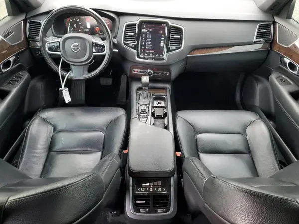 YV4A22PK8G1079825 2016 VOLVO XC90 - Image 8