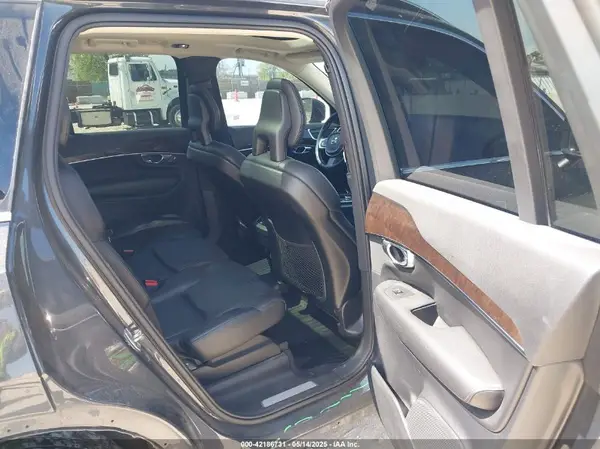 YV4A22PK8G1085236 2016 VOLVO XC90 - Image 8