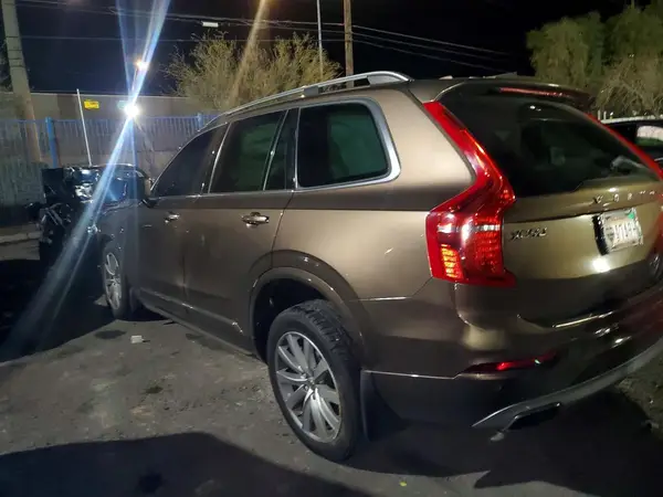 YV4A22PK8G154794 2016 VOLVO XC90 - Image 2