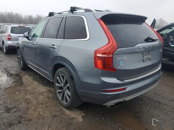 YV4A22PK8H1106359 2017 VOLVO XC90 - Image 2