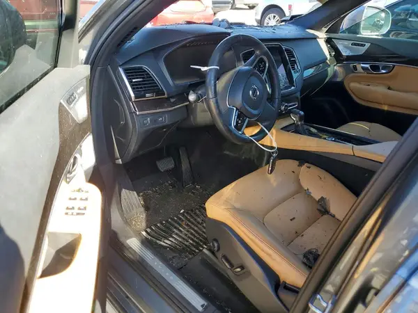 YV4A22PK8H1118835 2017 VOLVO XC90 - Image 8