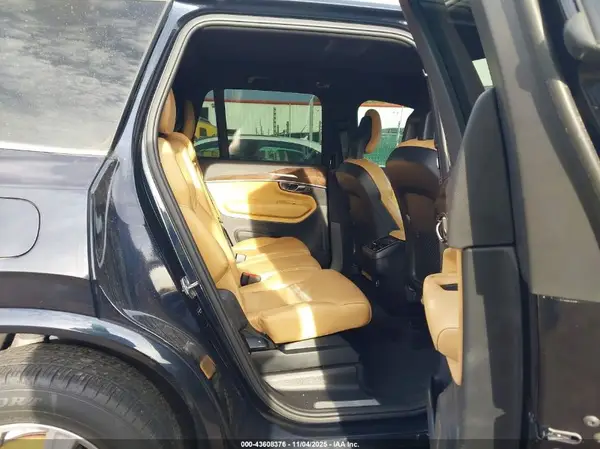 YV4A22PK8H1118978 2017 VOLVO XC90 - Image 8