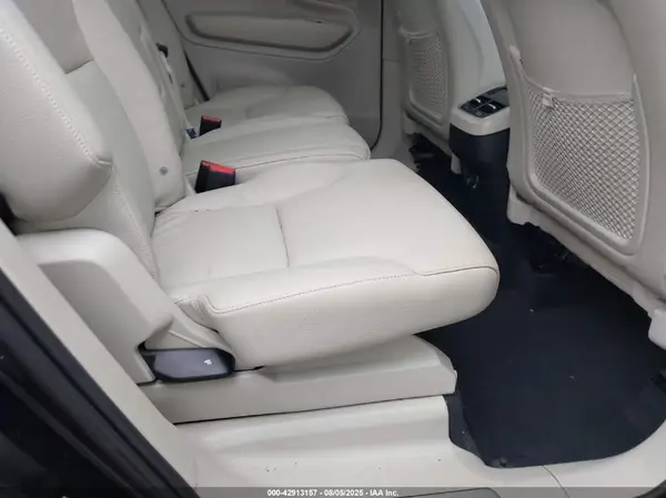 YV4A22PK8H1128720 2017 VOLVO XC90 - Image 8