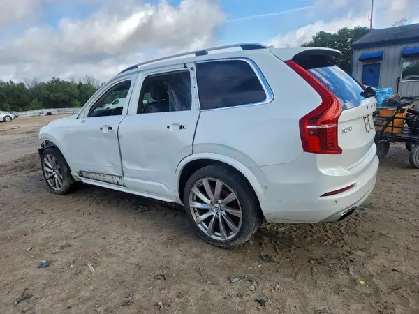 YV4A22PK8H1129396 2017 VOLVO XC90 - Image 2