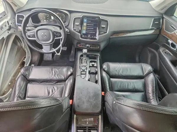 YV4A22PK8H1129396 2017 VOLVO XC90 - Image 8