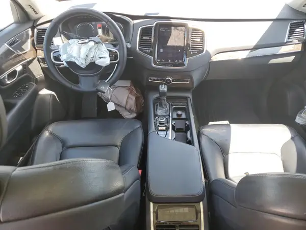 YV4A22PK8H1129740 2017 VOLVO XC90 - Image 8