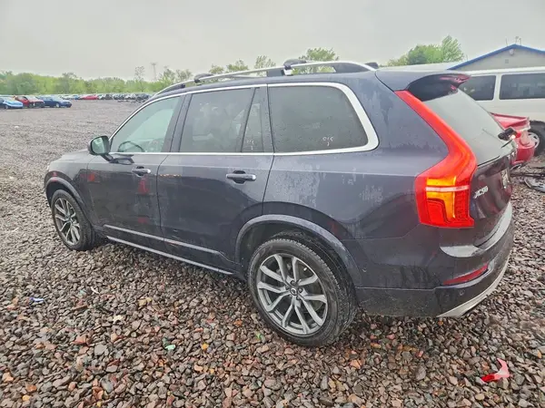 YV4A22PK8H1134565 2017 VOLVO XC90 - Image 2