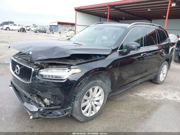 YV4A22PK8H1135313 2017 VOLVO XC90 - Image 2