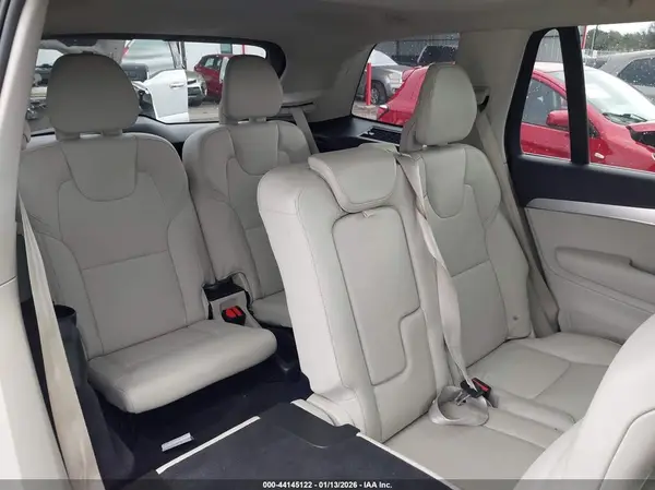 YV4A22PK8H1135313 2017 VOLVO XC90 - Image 8