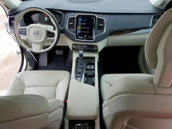 YV4A22PK8H1148269 2017 VOLVO XC90 - Image 8