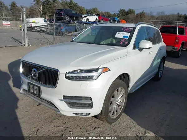 YV4A22PK8H1148692 2017 VOLVO XC90 - Image 2
