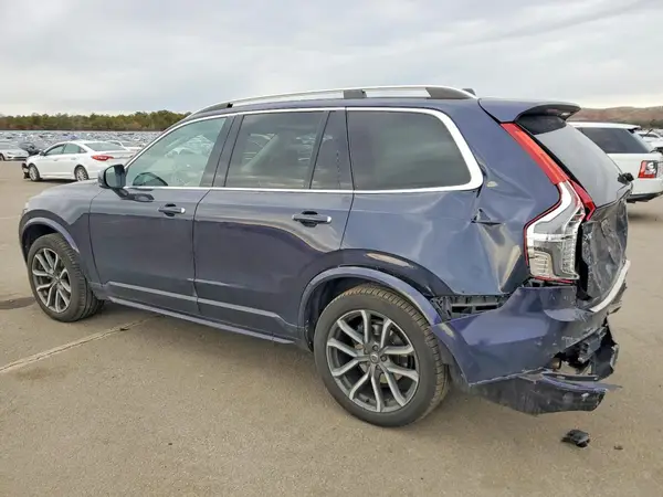 YV4A22PK8H1177609 2017 VOLVO XC90 - Image 2