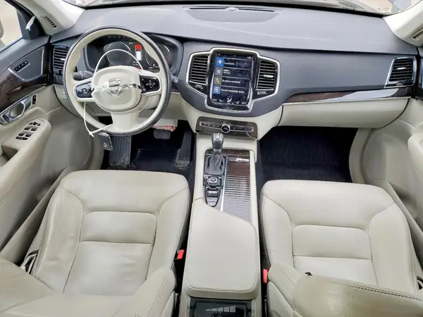YV4A22PK8H1177609 2017 VOLVO XC90 - Image 8