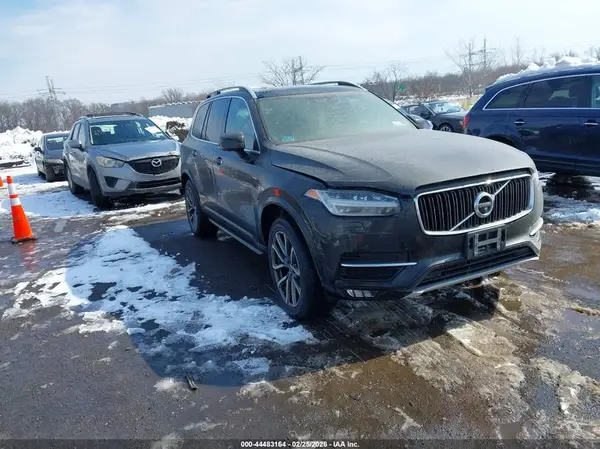 YV4A22PK8H1180672 2017 VOLVO XC90 - Image 1