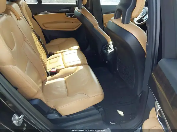 YV4A22PK8H1180672 2017 VOLVO XC90 - Image 8
