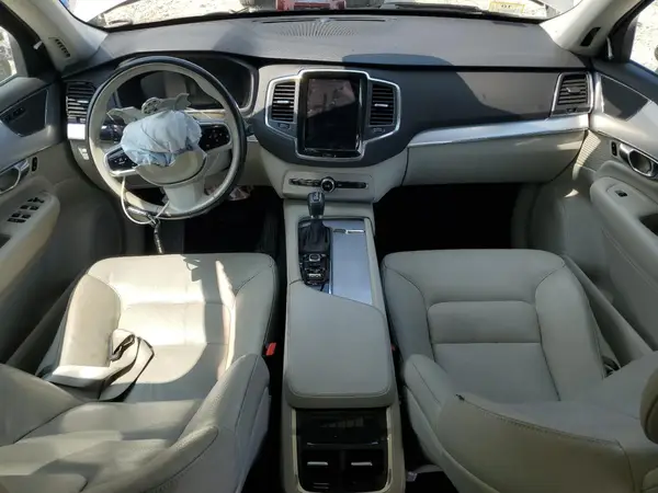 YV4A22PK8H1181658 2017 VOLVO XC90 - Image 8