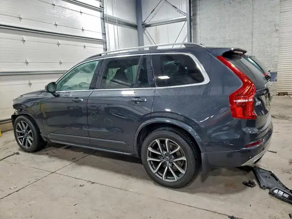 YV4A22PK8H1183507 2017 VOLVO XC90 - Image 2